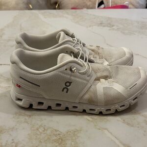 ON Women's White Sneakers size 8
